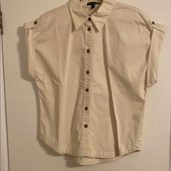 Banana Republic Tops - Banana Republic Women's Cream Button-Down Shirt